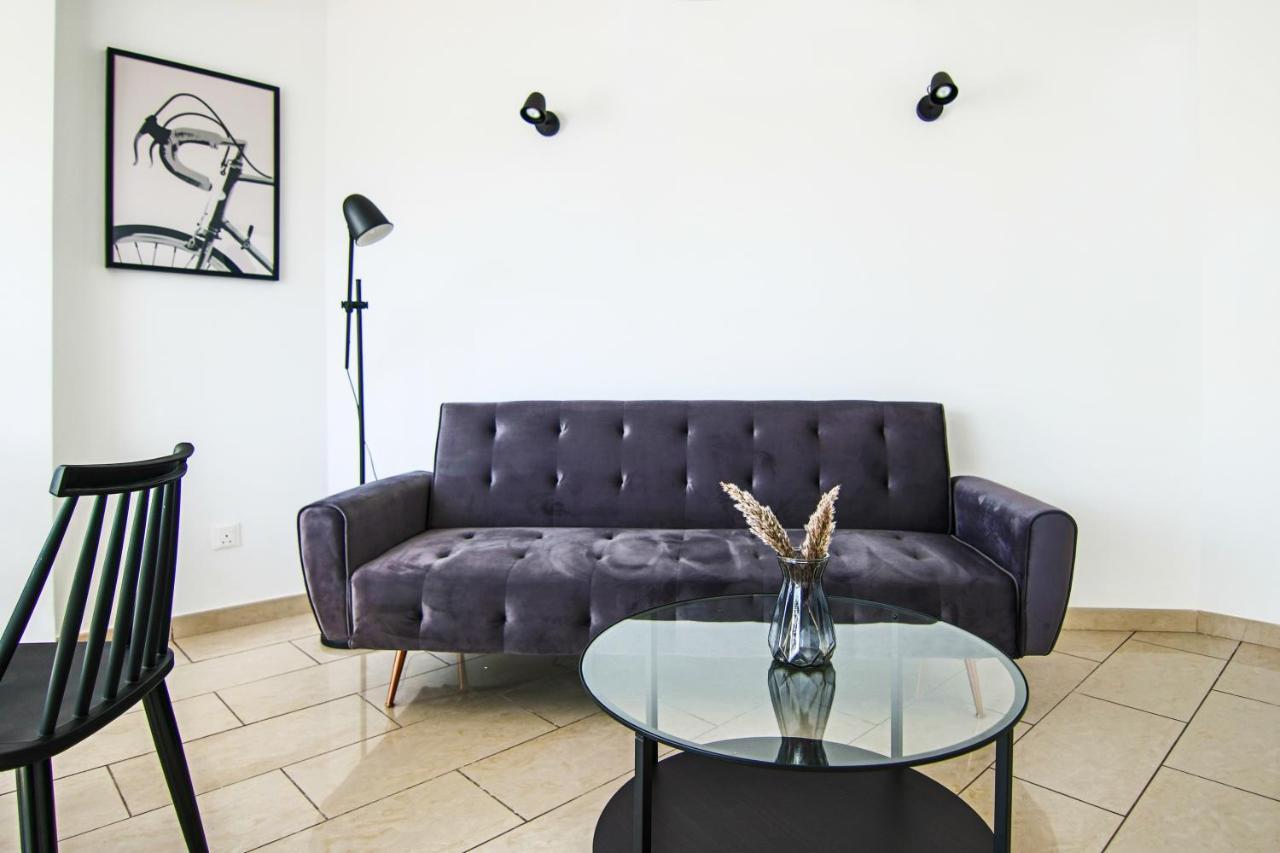 Phaedrus Living Seaside Junior Suite Lighthouse 63 Paphos Exterior foto