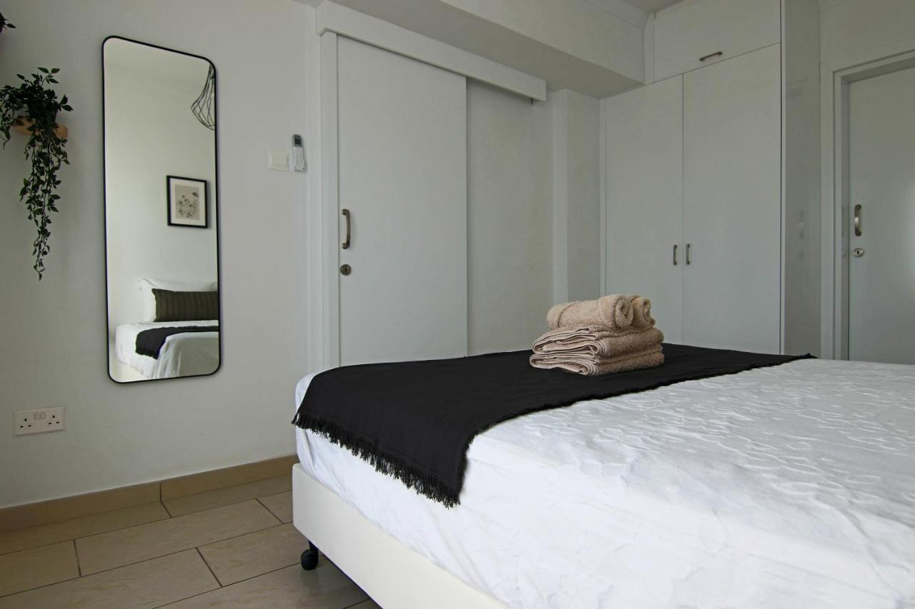 Phaedrus Living Seaside Junior Suite Lighthouse 63 Paphos Exterior foto